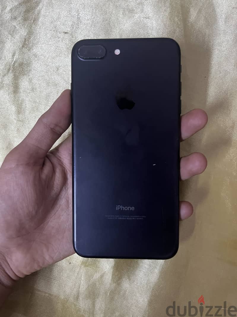 Apple - iPhone 7 Plus 1