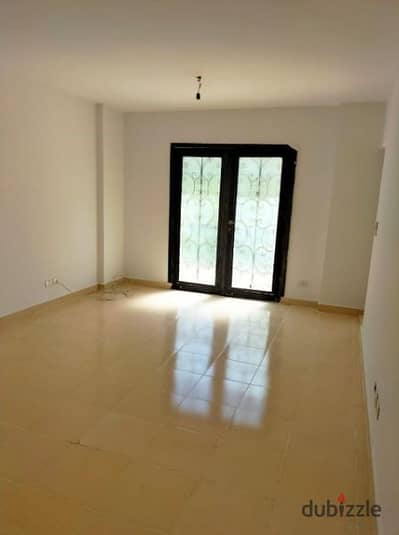 Apartment for sale in Al Rehab City, 119 sq m, prime location near services and the Eastern Market. Kitchen included.