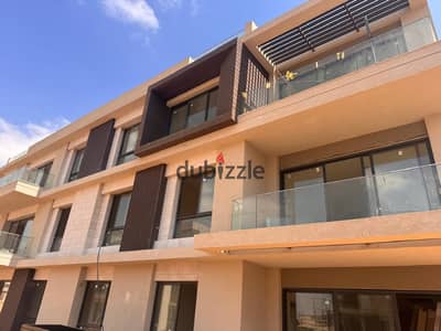شقة متشطبة بالكامل فيو مميز جدا في The estates residences بجوار بيل في اعمار - سولانا ويست