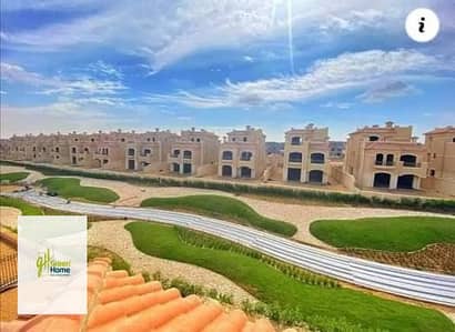 موقع متميز للغاية وإطلالة مفتوحة. فيلا مستقلة للبيع في مدينة لا فيستا، العاصمة الجديدة