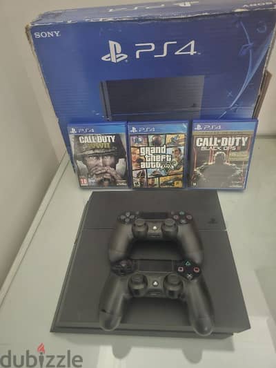 بلايستيشن 4 (PS4) 500GB حالة ممتازة - معاه دراعين و3 ألعاب