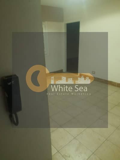 Administrative headquarters for rent in Al-Hadiya directly on the tram