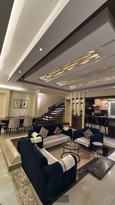 لقطة فاخرة تاون هاوس مفروش بالكامل في الكارما ريزيدنس | أول سكن وفرش مودرن جديد | Ultra Super Lux | 4 غرف | 3 حمام | خلف مزار مول | الشيخ زايد