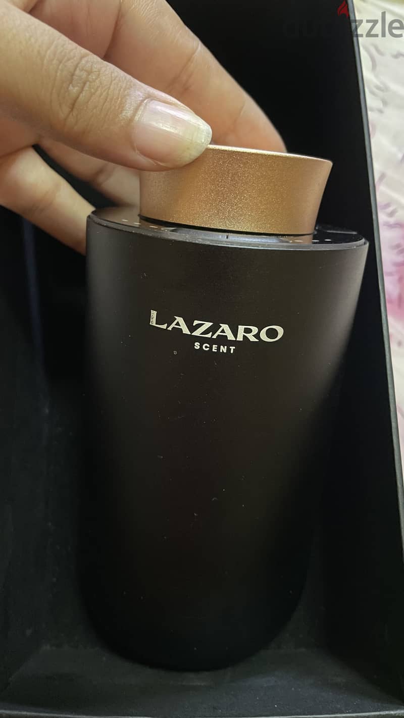 Lazaro car sent diffuser 1