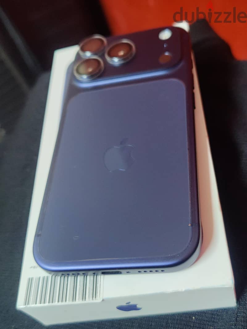 Apple - iPhone 17 Pro 3