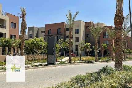 فرصة نادرة لإعادة البيع. منزل تاون هاوس ميدل  ​​للبيع فيMarakez District 5  القاهرة الجديدة
