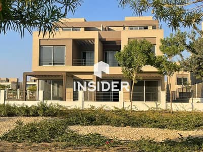 under market price villa 385M in a Prime Location delivered -Palm Hills New Cairo