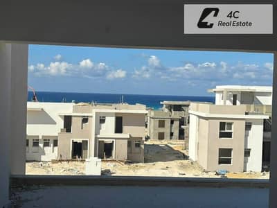 اقل مقدم تاون هاوس  متشطب بالكامل فيولاندسكيب للبيع في سي شور الساحل الشمالي Seashore, North Coast.