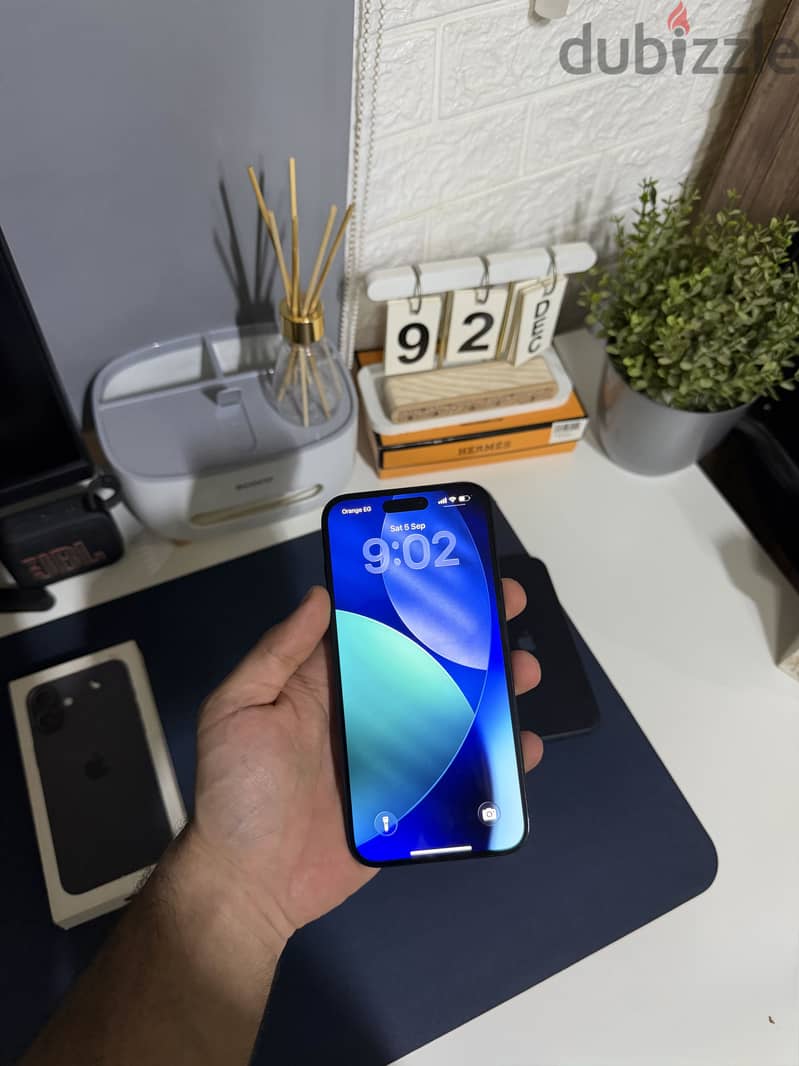 Apple - iPhone 16 Plus 3