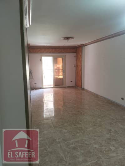 Apartment for sale 150m in Cleopatra on Teba Main Street