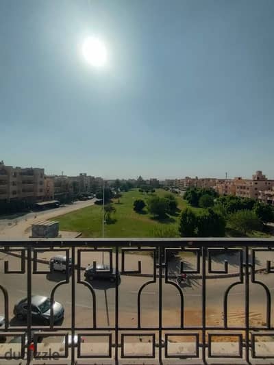 شقة 230م بحري بفيو جاردن فاخر في فيلات الياسمين التجمع - استلام فوري بسعر 6.5 مليون