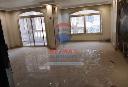 شقة للبيع | تصلح للسكن أو مقر إداري في المهندسين  فرصة مميزة لامتلاك وحدة بموقع استراتيجي في قلب المهندسين، مناسبة للسكن أو كمقر إداري أو عيادة،