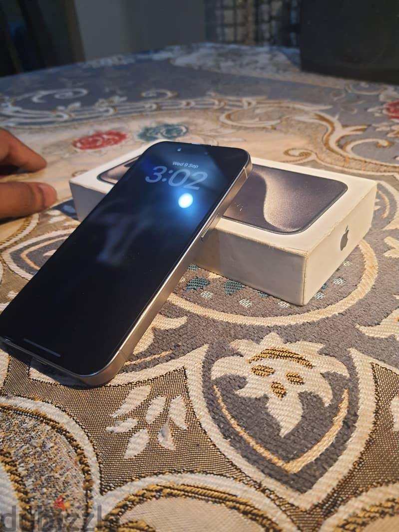 iPhone 15 pro 128g 1
