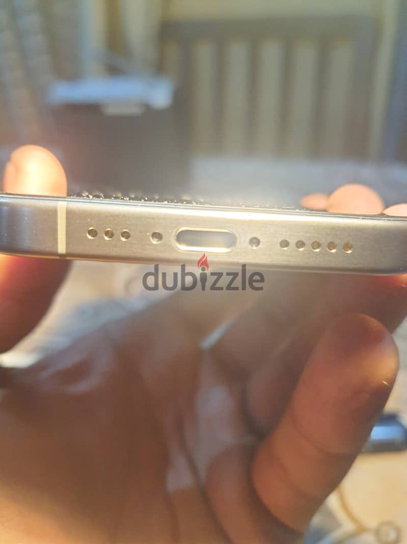 iPhone 15 pro 128g 2