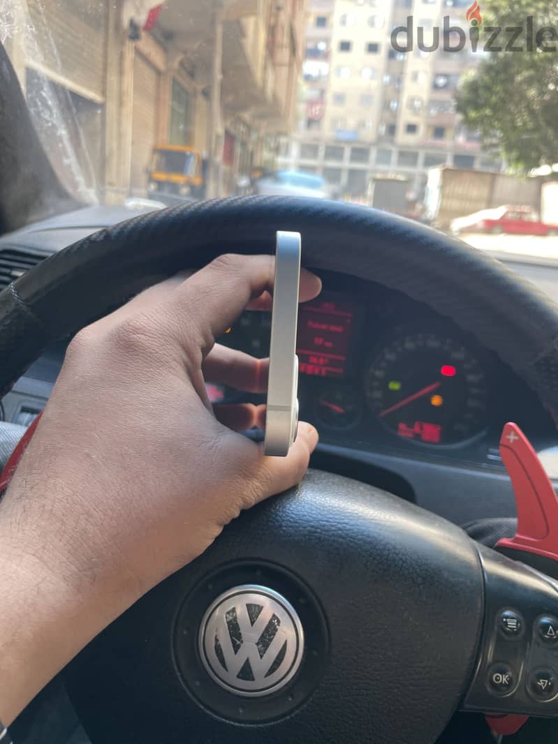 آبل - آيفون 13 6