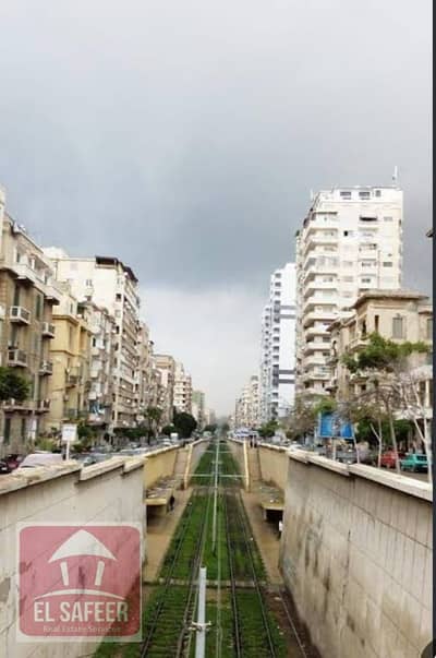 For sale shop at Camp Shizar, University Bridge directly on the tram