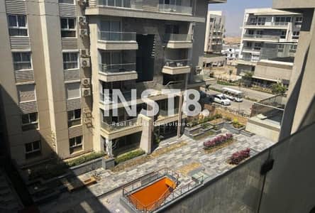 للبيع| شقة 3غرف في ماونتن فيو اي سيتي بسعر مغري جدا