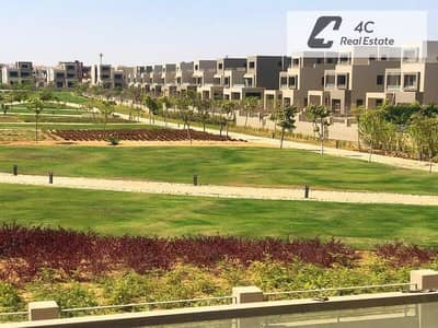 بالتقسيط علي 5 سنين  فيلا تاون هاوس كورنر  للبيع 225م لوكيشن مميز اوبن فيو في بالم هيلز نيو كايرو التجمع الخامس القاهرة الجديدة Palm Hills New Cairo