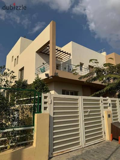 Villa for sale in a prime location in Grand Heights Compound, Sheikh Zayed