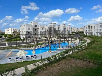 Exclusive first-floor chalet in Amwaj, fully furnished and equipped, with direct lake and pool view, ready to move