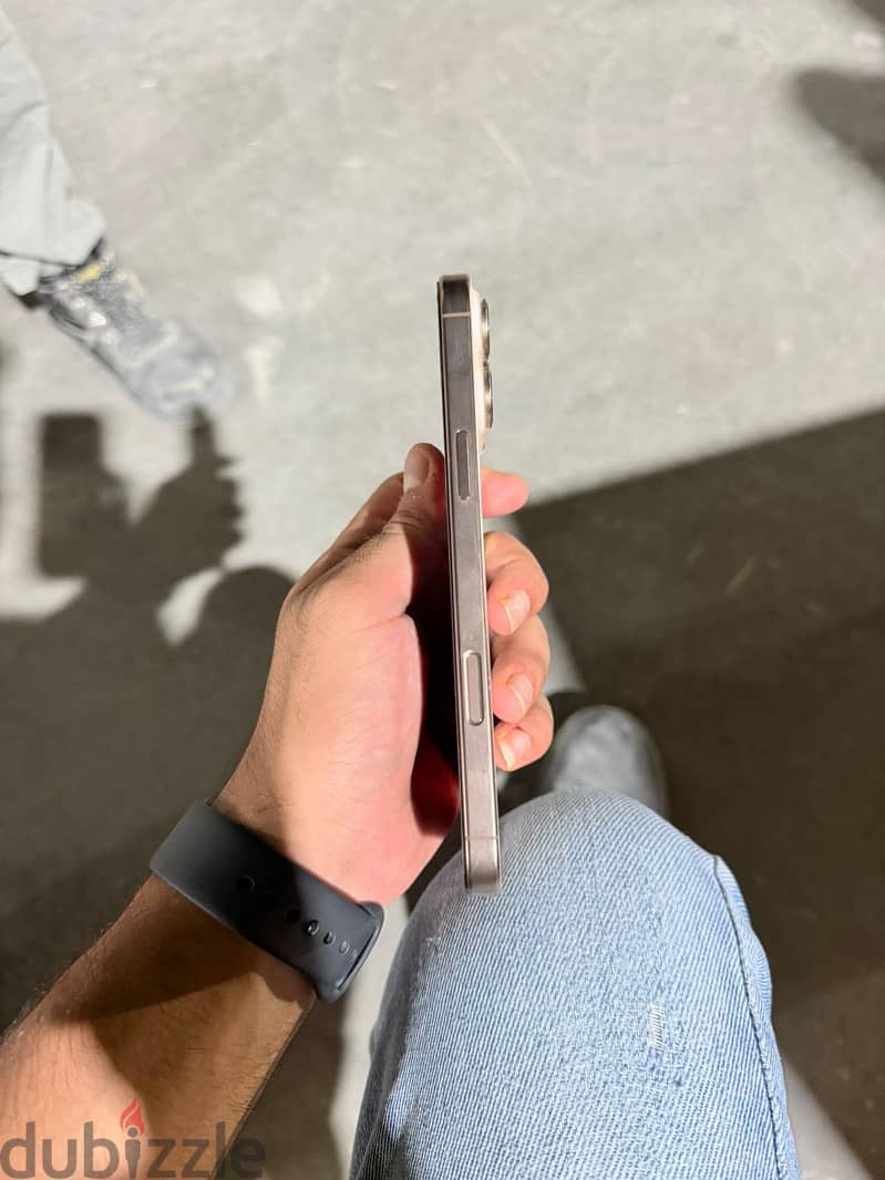 Apple - iPhone 16 Pro Max 2