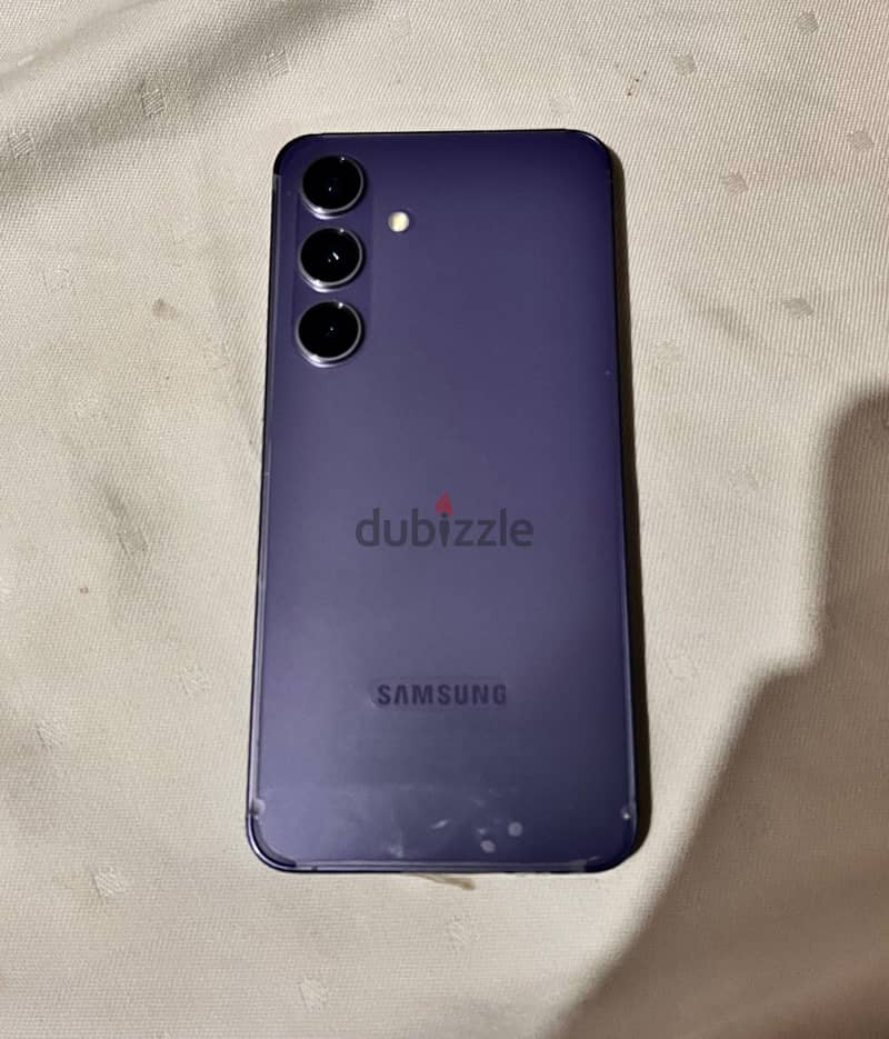 Samsung S24 3