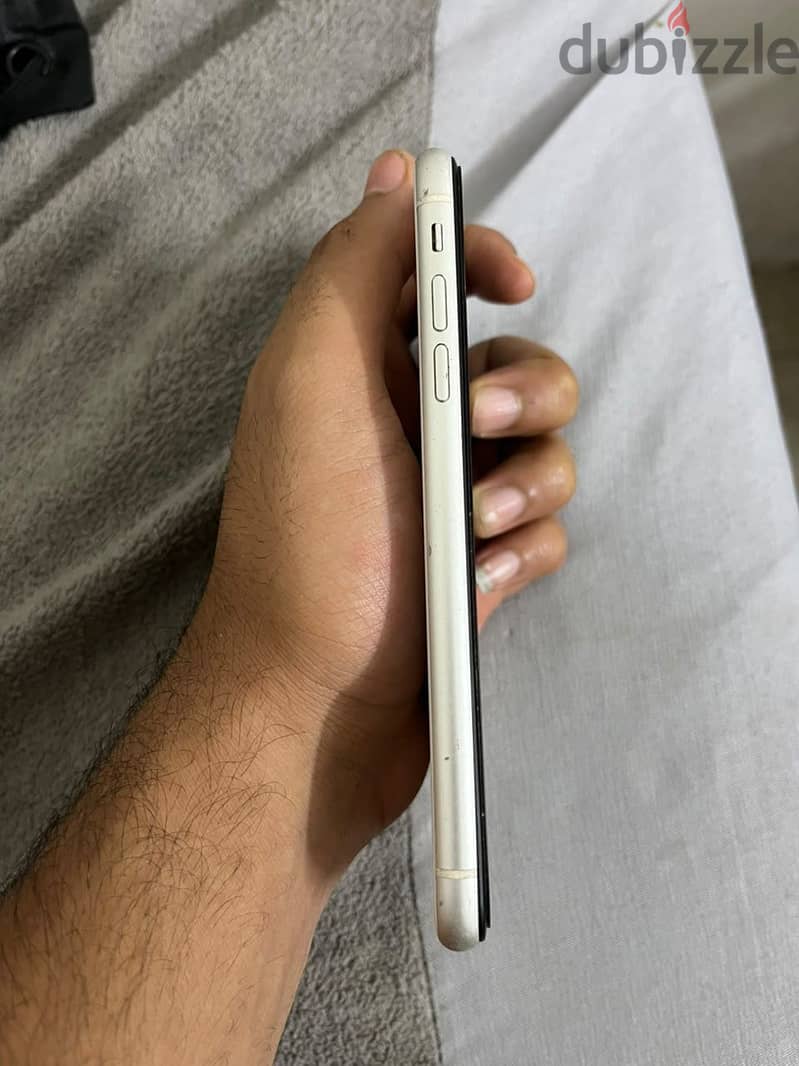 Apple - iPhone 11 4