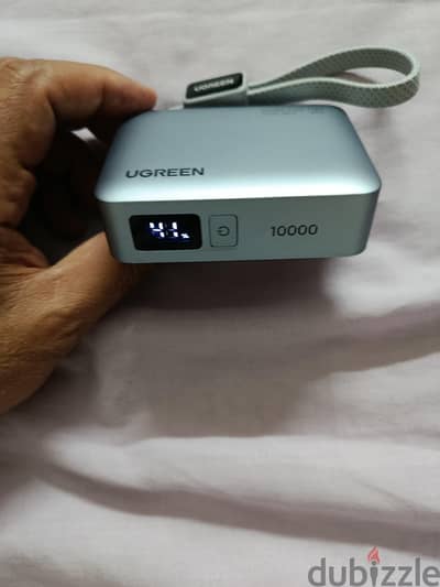 باور  بنك يوجرين 10000 فاست تشارجر  33وات ميتالك شاشه ديجيتال