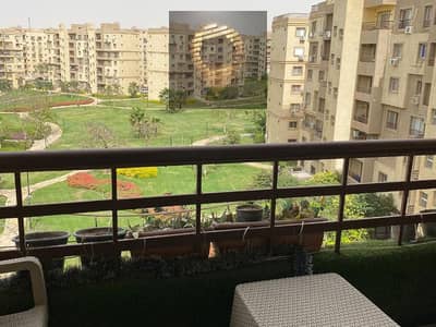 For sale a 143m apartment with ultra super lux finishes in B6 in madinaty , prime location close to services
