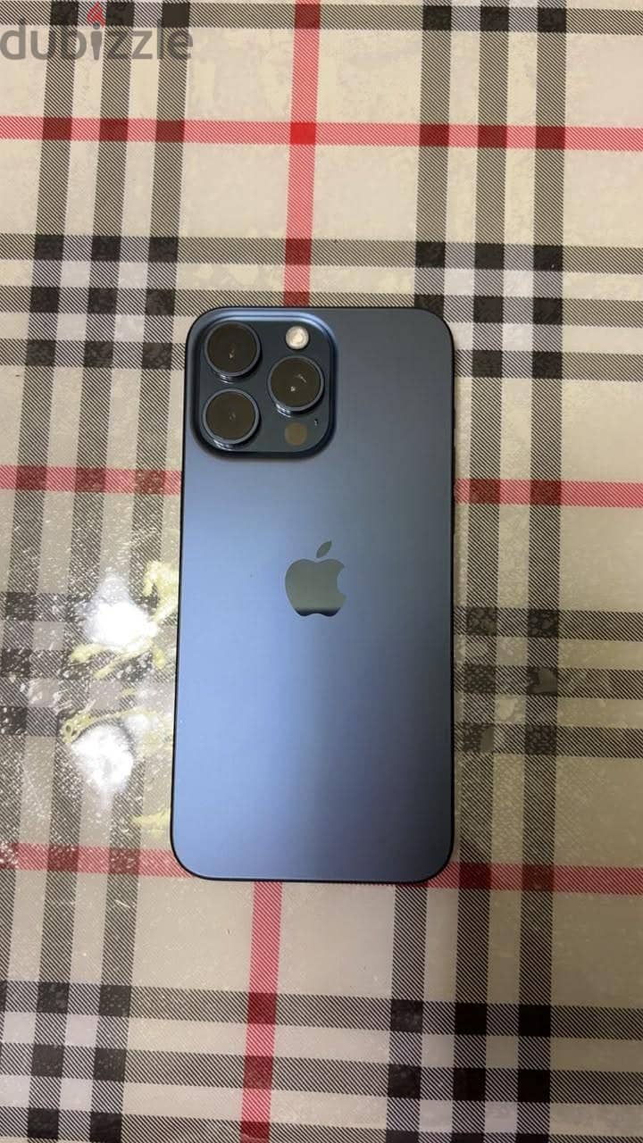 Apple - iPhone 15 Pro Max 2
