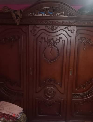 غرفة نوم كبيرة +غرفة اطفال+ انتريه+نيش فضيات