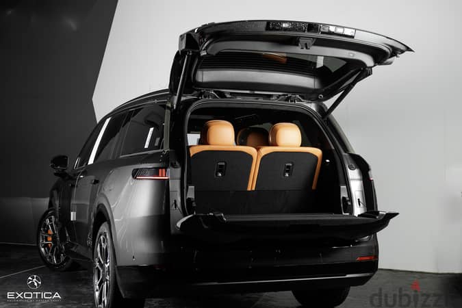 Lynk & Co 900 em-p