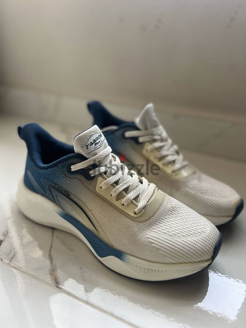 Abros running shoes size 41 4
