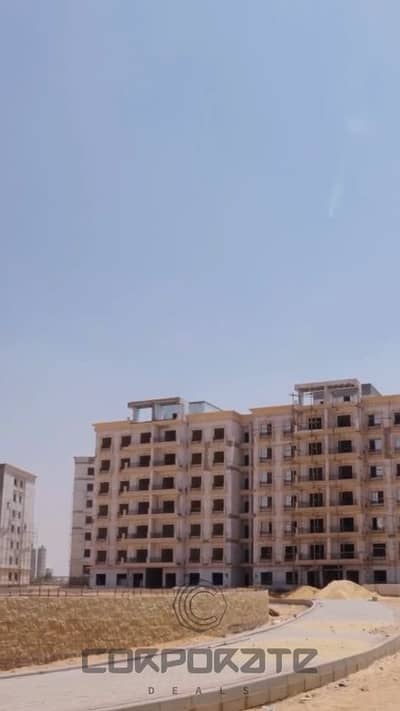تعاقد واستلم في عام 2027 بأكبر تسهيلات في التجمع الخامس، تشطيب ألترا سوبر لوكس بدون مقدم وعلى 10 سنوات.