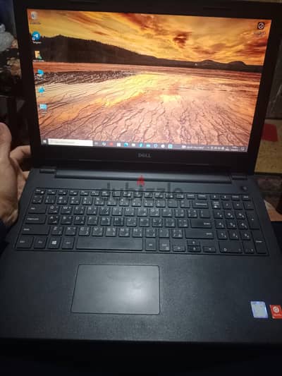 لاب توب dell للبيع حالته كالجديد
