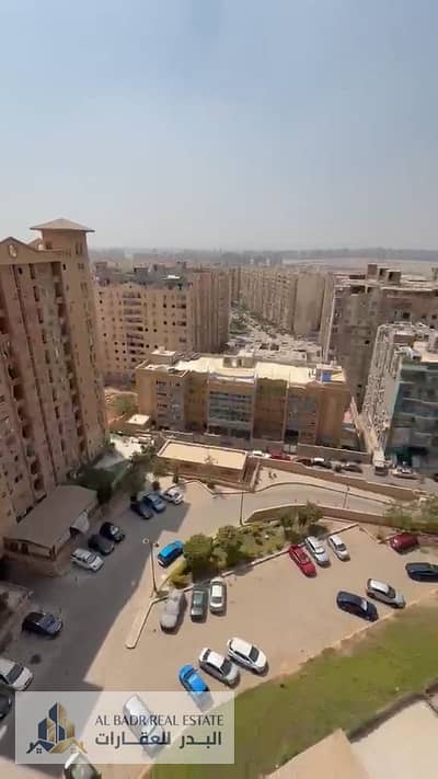 شقة للبيع كمبوند تيجان 1 زهراء المعادي