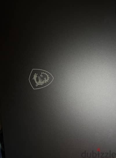 Laptop msi thin 15 rtx 4050  فيه ضمان ست شهور