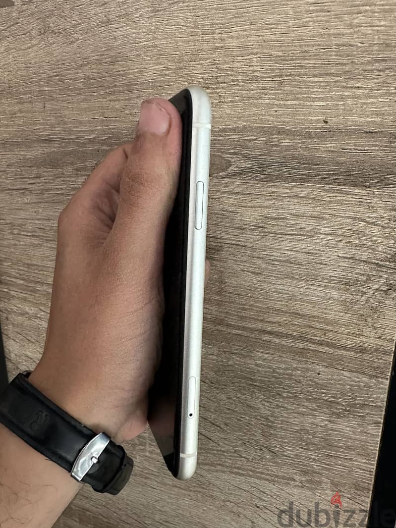 Apple - iPhone 11 1