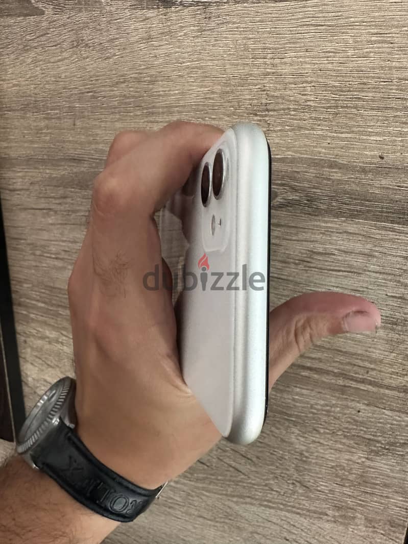 Apple - iPhone 11 4