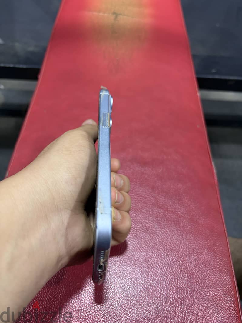 آبل - آيفون 15 6