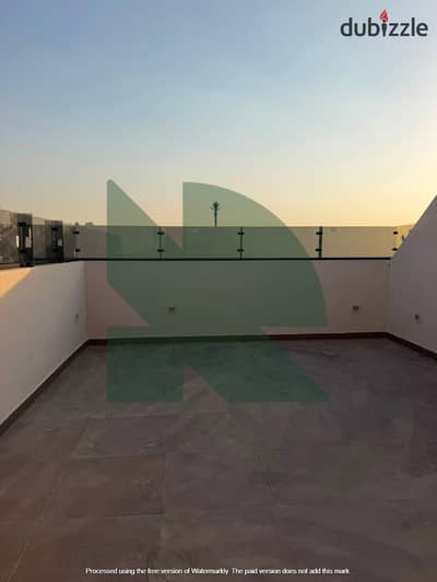 Pool View Penthouse For Rent – Mountain View Hyde park