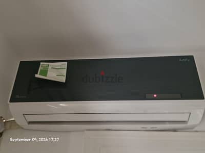 Unionaire Artify 1.5 HP Cold/Hot
