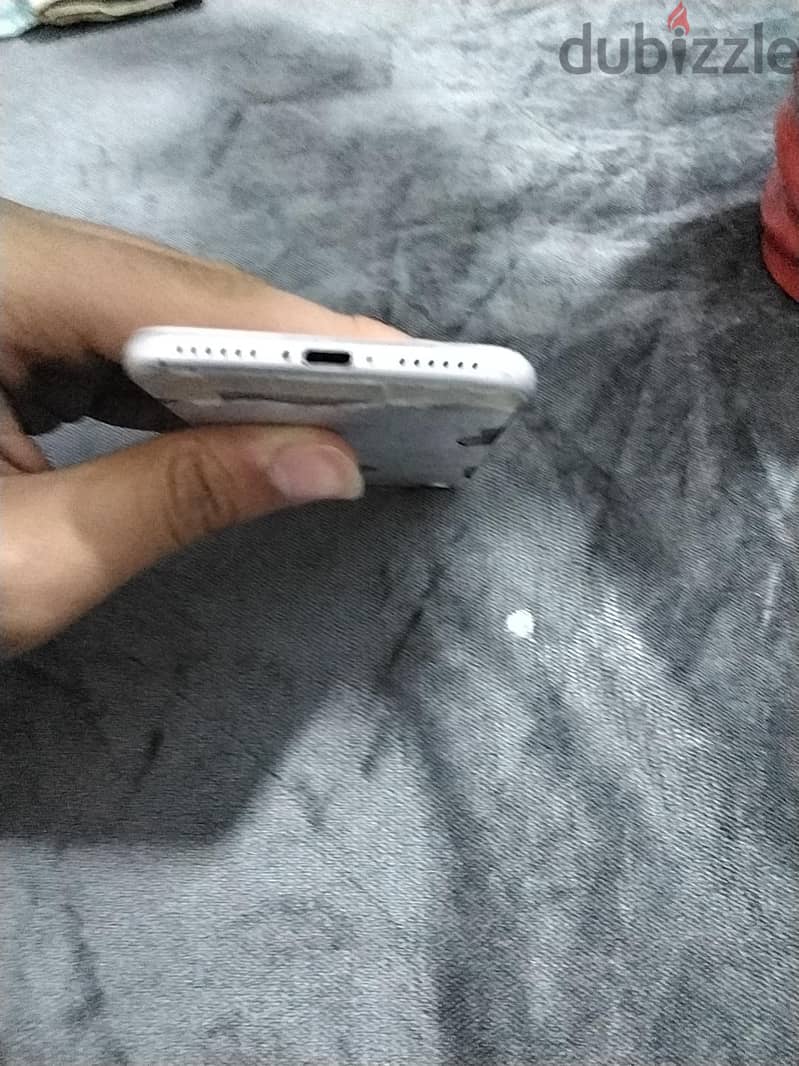 آبل - آيفون 8 3