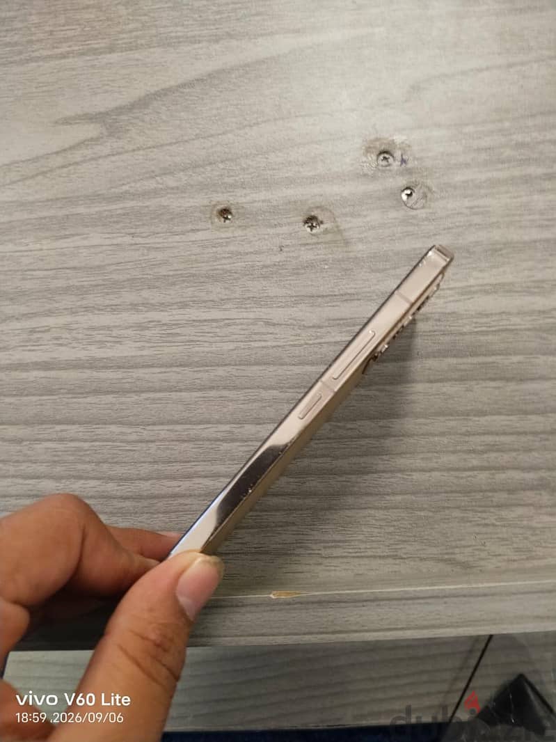 Vivo v 23 5g 8