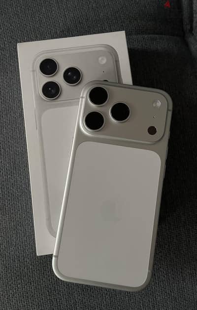 Apple - iPhone 17 Pro Max
