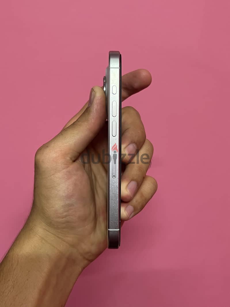 Apple - iPhone 15 Pro 3