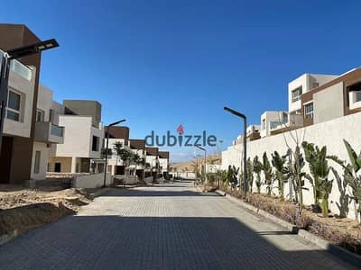 Distinctive independent villa with 90% finishing and swimming pool in Solaya compound - 6 October