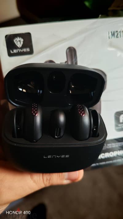 للبيع مايكروفون LENYES LM211 TC — بحالة الزيرو