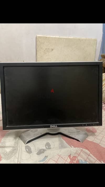 شاشه dell بحاله ممتازه