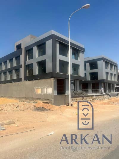 Clinic 27m², immediate occupancy, opposite the Liver Hospital, Beit El Masreya Compound, Hadayek October